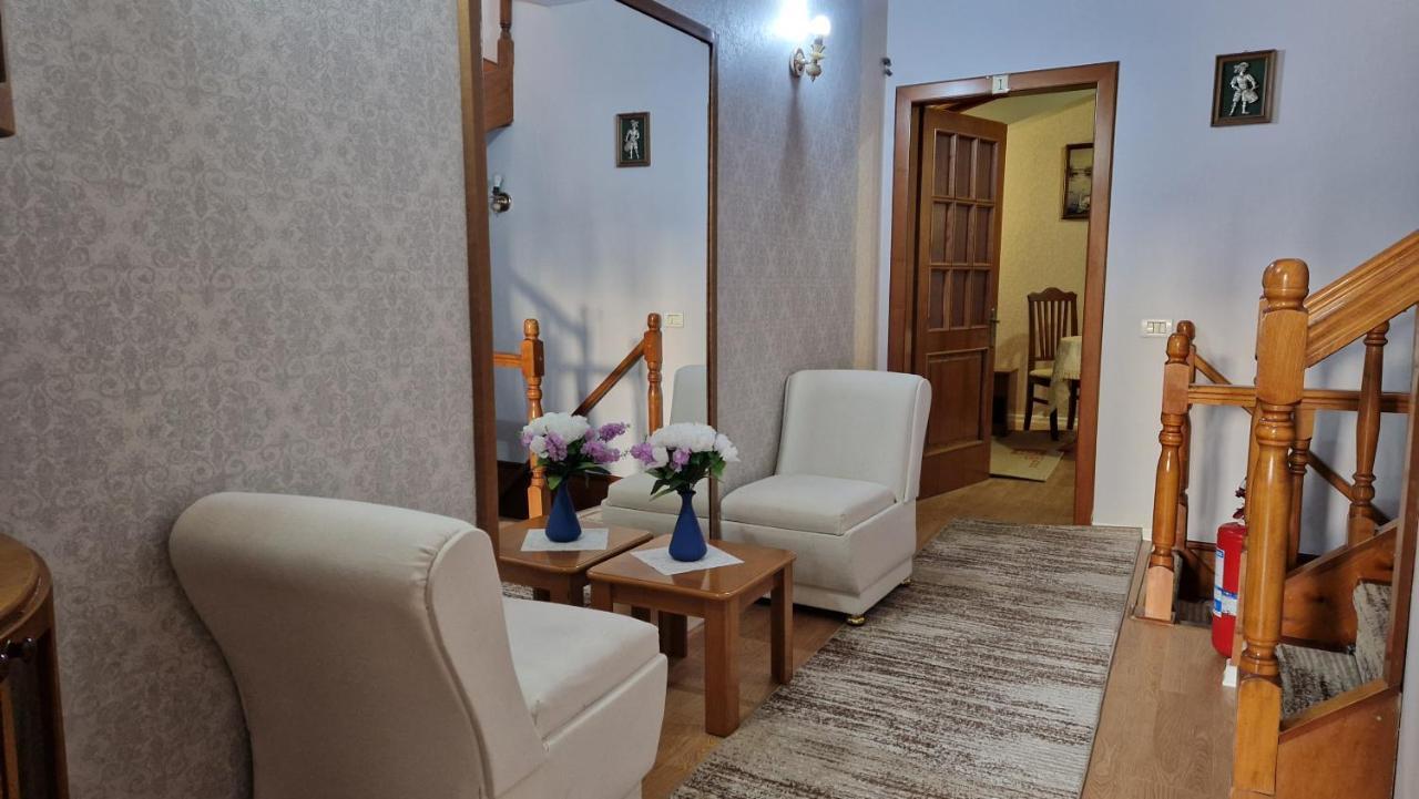 Vila Korani Tirana Kültér fotó