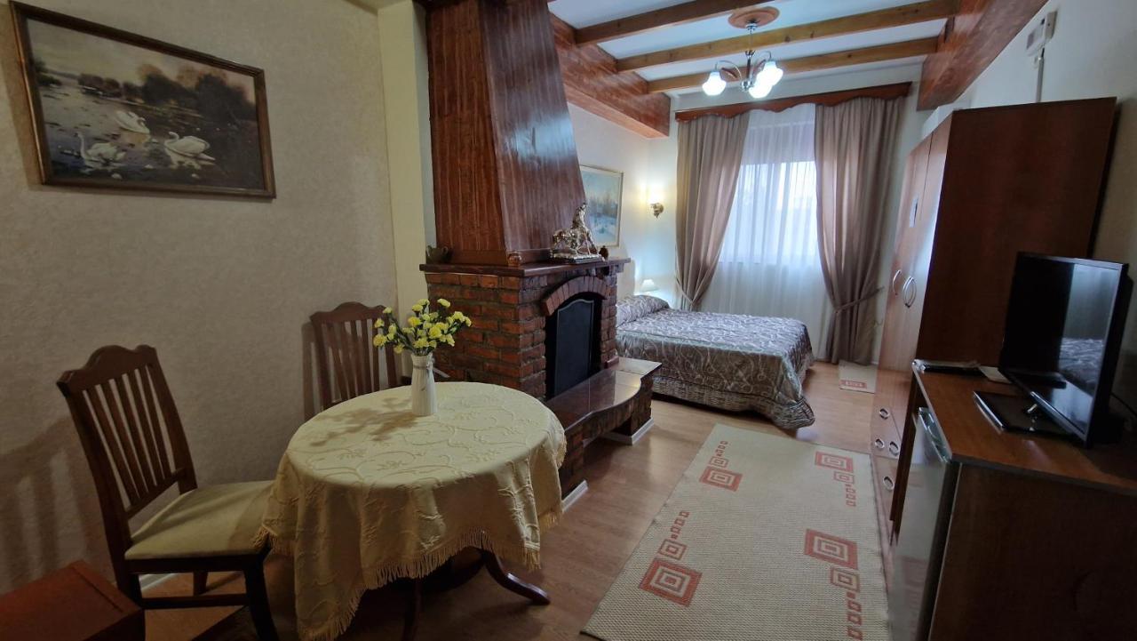 Vila Korani Tirana Kültér fotó